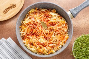 Тушеная капуста с соевым мясом Тушеная капуста с соевым мясом