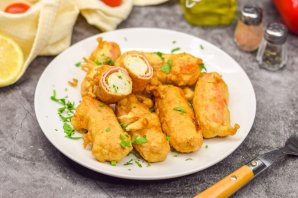 Крабовые палочки фаршированные в кляре Крабовые палочки фаршированные в кляре