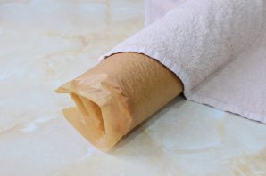 Бисквитный рулет с кремом из сливок Бисквитный рулет с кремом из сливок