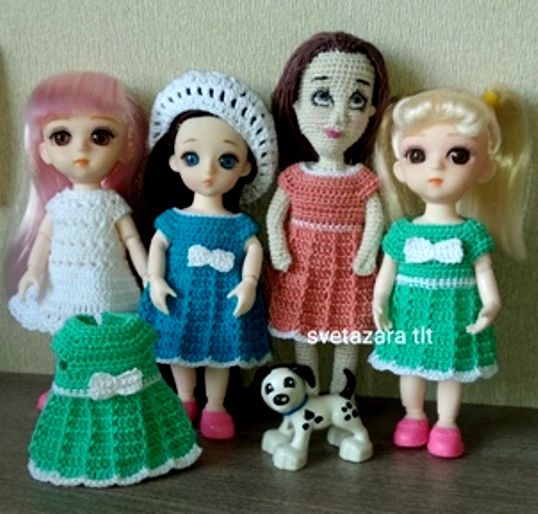 Платье вязаное для кукол BJD.