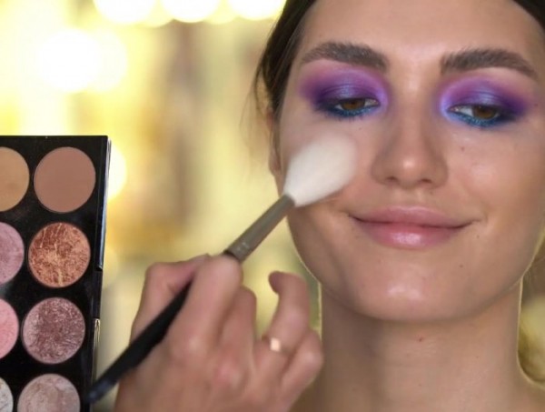 
Цветной Smoky Eyes
