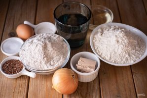 Ржаные булочки с луком Ржаные булочки с луком