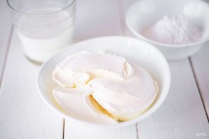 Торт с вишней и ананасом Торт с вишней и ананасом