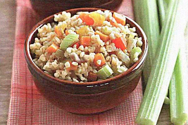 Кускус с тыквой и сельдереем
Кускус с тыквой и сельдереем