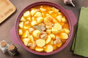 Курица с картофелем и морковью Курица с картофелем и морковью