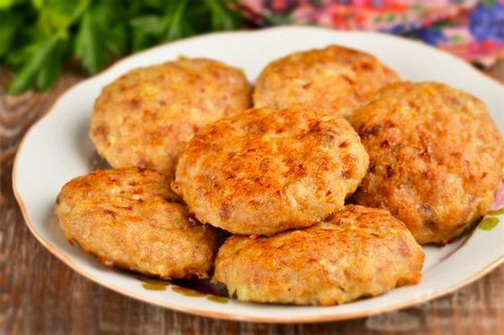 Белковые котлеты: вкусно, просто и полезно Белковые котлеты: вкусно, просто и полезно