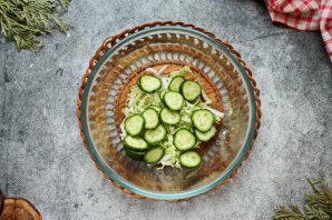 Зеленый салат с курицей Зеленый салат с курицей