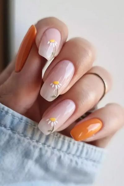 19 новых идей короткого маникюра на лето, который захотят все