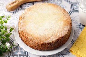 Шарлотка с яблоками в аэрогриле Шарлотка с яблоками в аэрогриле