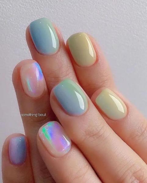 19 новых идей короткого маникюра на лето, который захотят все