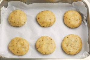 Песочное печенье с орехами Песочное печенье с орехами