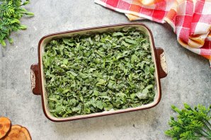 Шарлотка с щавелем Шарлотка с щавелем