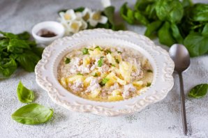 Картошка с фаршем в горшочках