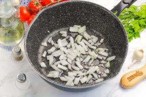Икра кабачковая на сковороде