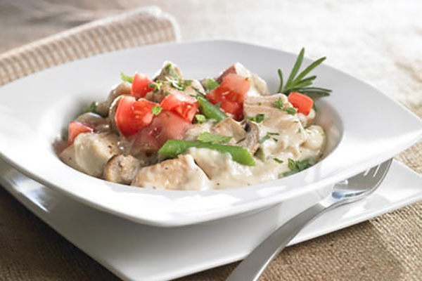 
Тушеная курица с овощами
