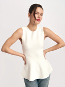 8 трендовых летних топов от Zara, которые сделают талию стройнее