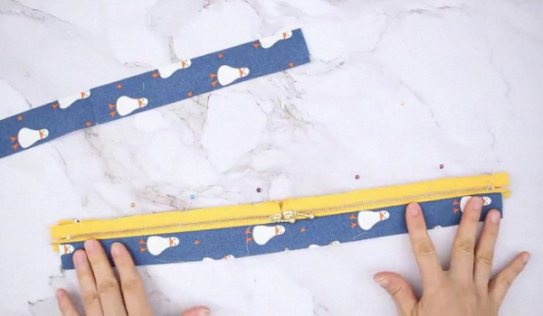 
Косметичка на двух молниях с отделениями своими руками
