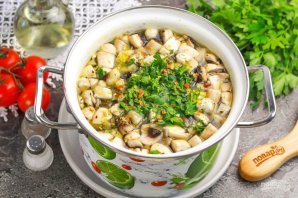 Куриный суп с шампиньонами Куриный суп с шампиньонами
