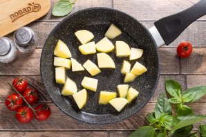 Рататуй с картошкой на сковороде Рататуй с картошкой на сковороде