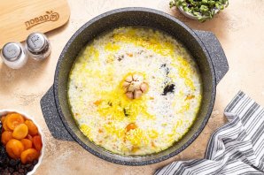 Постный плов с сухофруктами Постный плов с сухофруктами