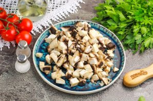 Куриный суп с шампиньонами Куриный суп с шампиньонами