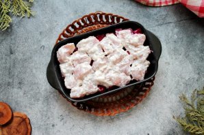 Индейка со свеклой в духовке Индейка со свеклой в духовке